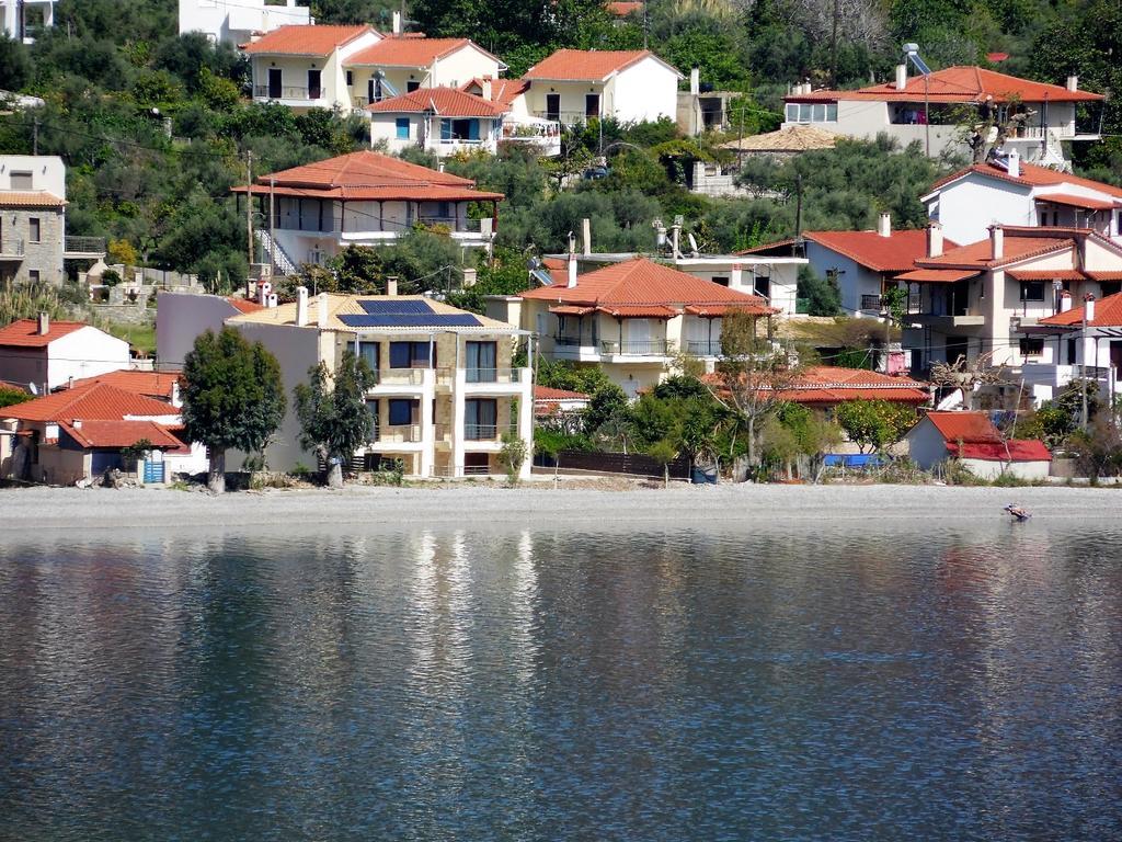 Villa Thalassa Paralia Sergoulas Esterno foto